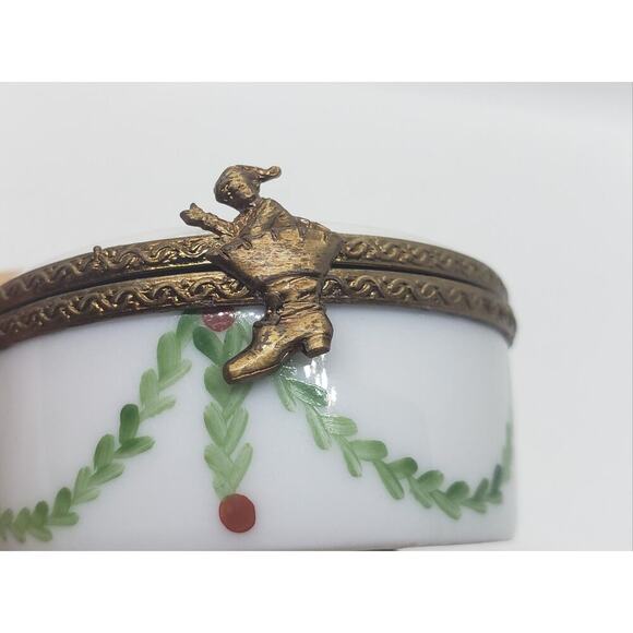 Vintage Limoges Porcelain Trinket Jewelry Box Snowman Holly Christmas Hand Paint - Picture 11 of 14